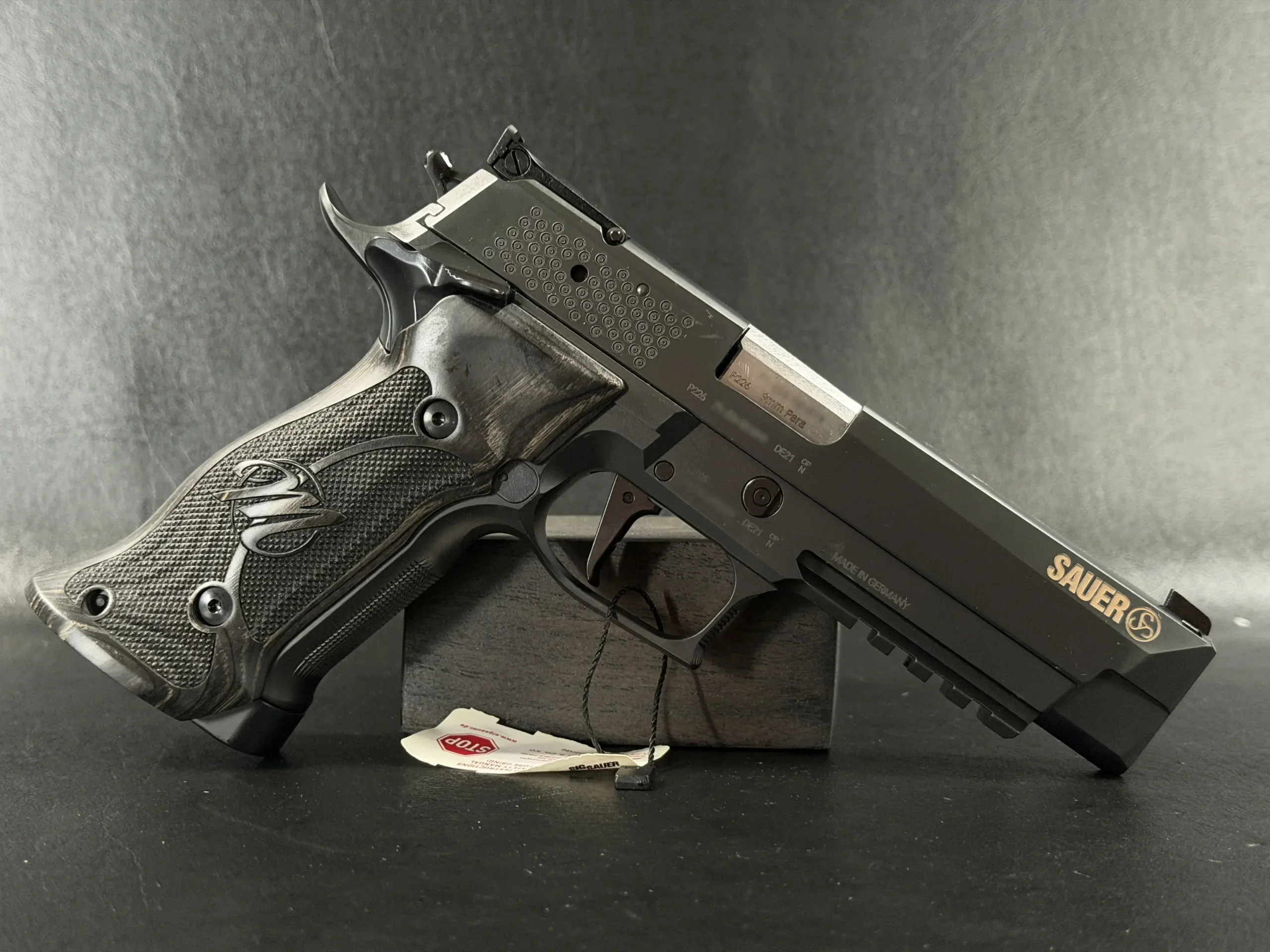 SIG Sauer P226 X-Five Final Edition photo 7