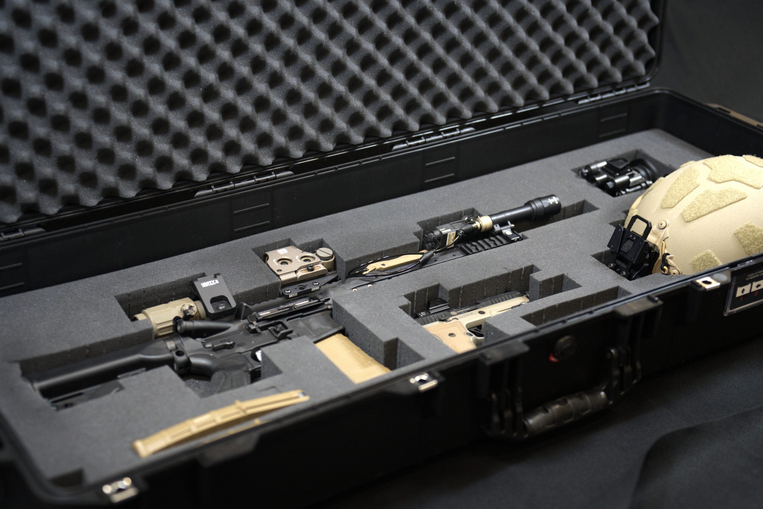 LWRC IC-A5 & SIG Sauer P320 AXG Tactical Night Vision Deployment Kit photo 4