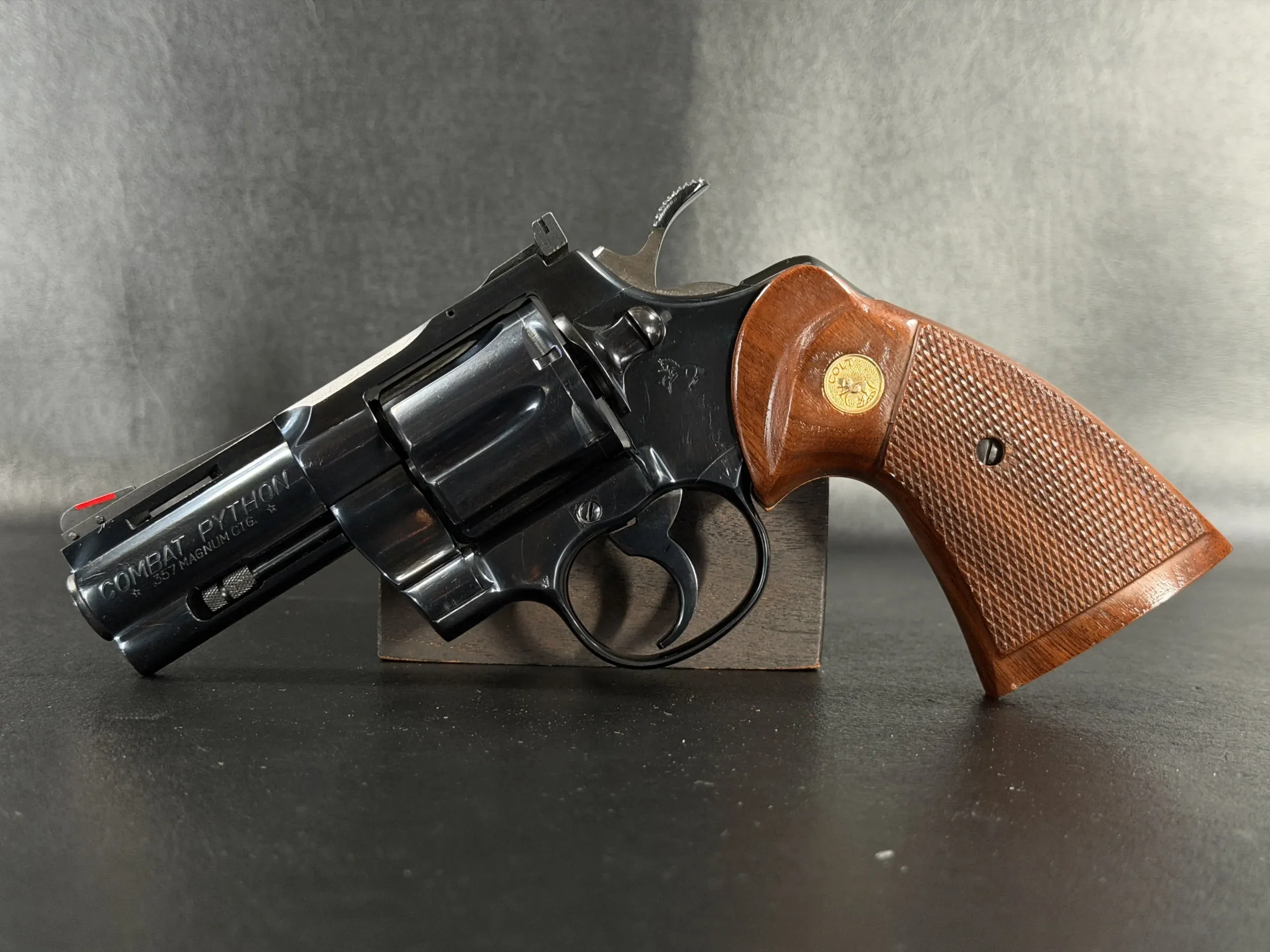 Colt Combat Python 3-Inch Lew Horton Distributor Special photo 8