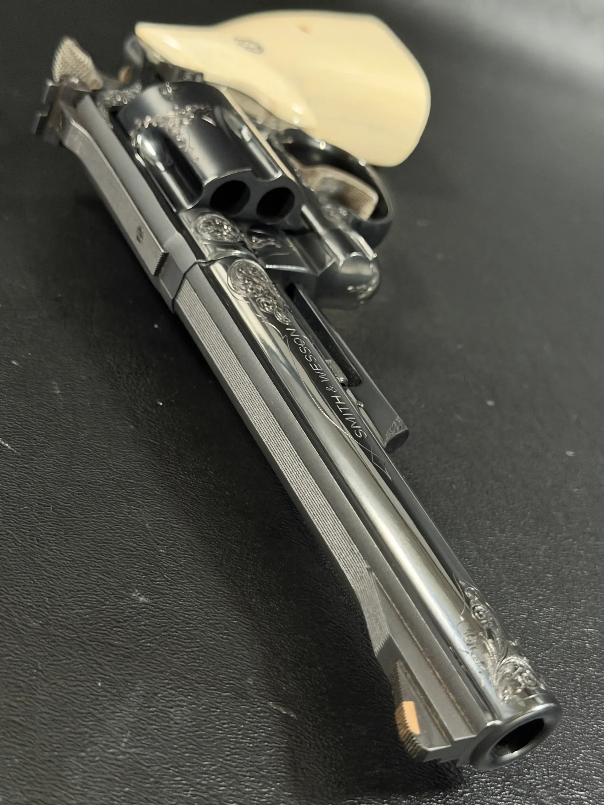 Smith & Wesson Model 29 Engraved Hartford Gun Club 100th Anniversary photo 8