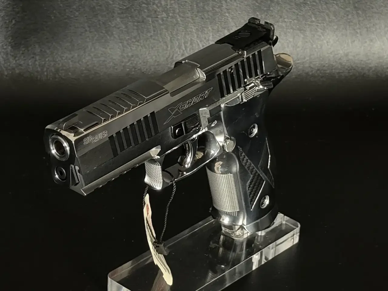 SIG Sauer P226 X-Short Chrome & Carbon photo 10