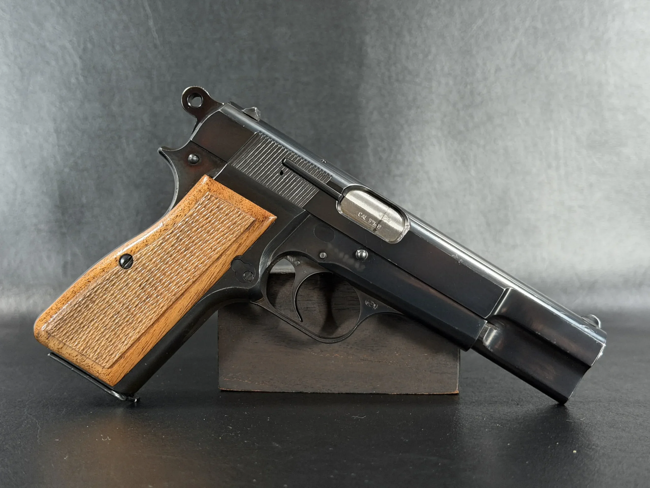 Browning Hi Power 9mm Belgian FN Production photo 4