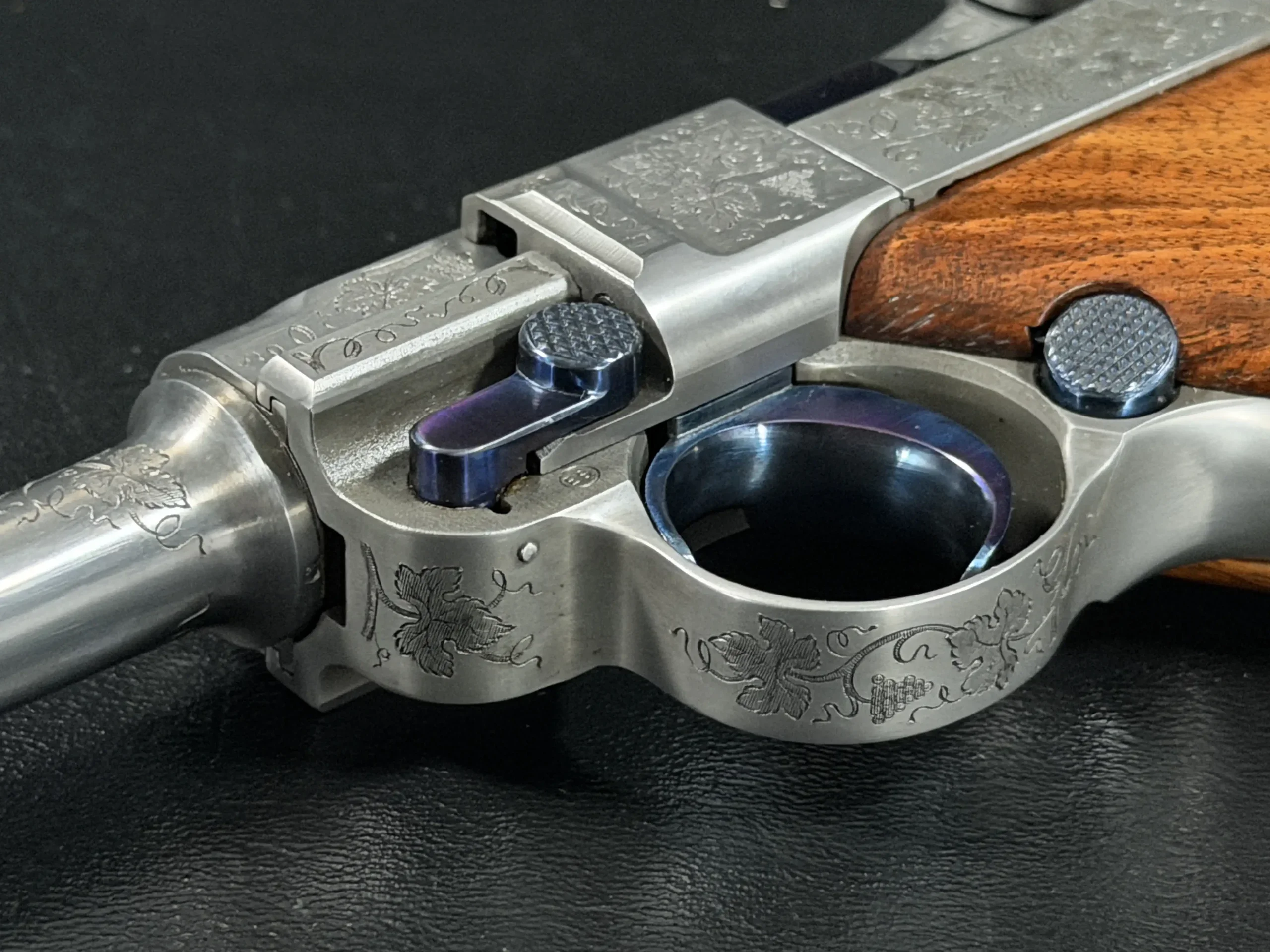 Mauser Parabellum IWA '89 Engraved Luger photo 7