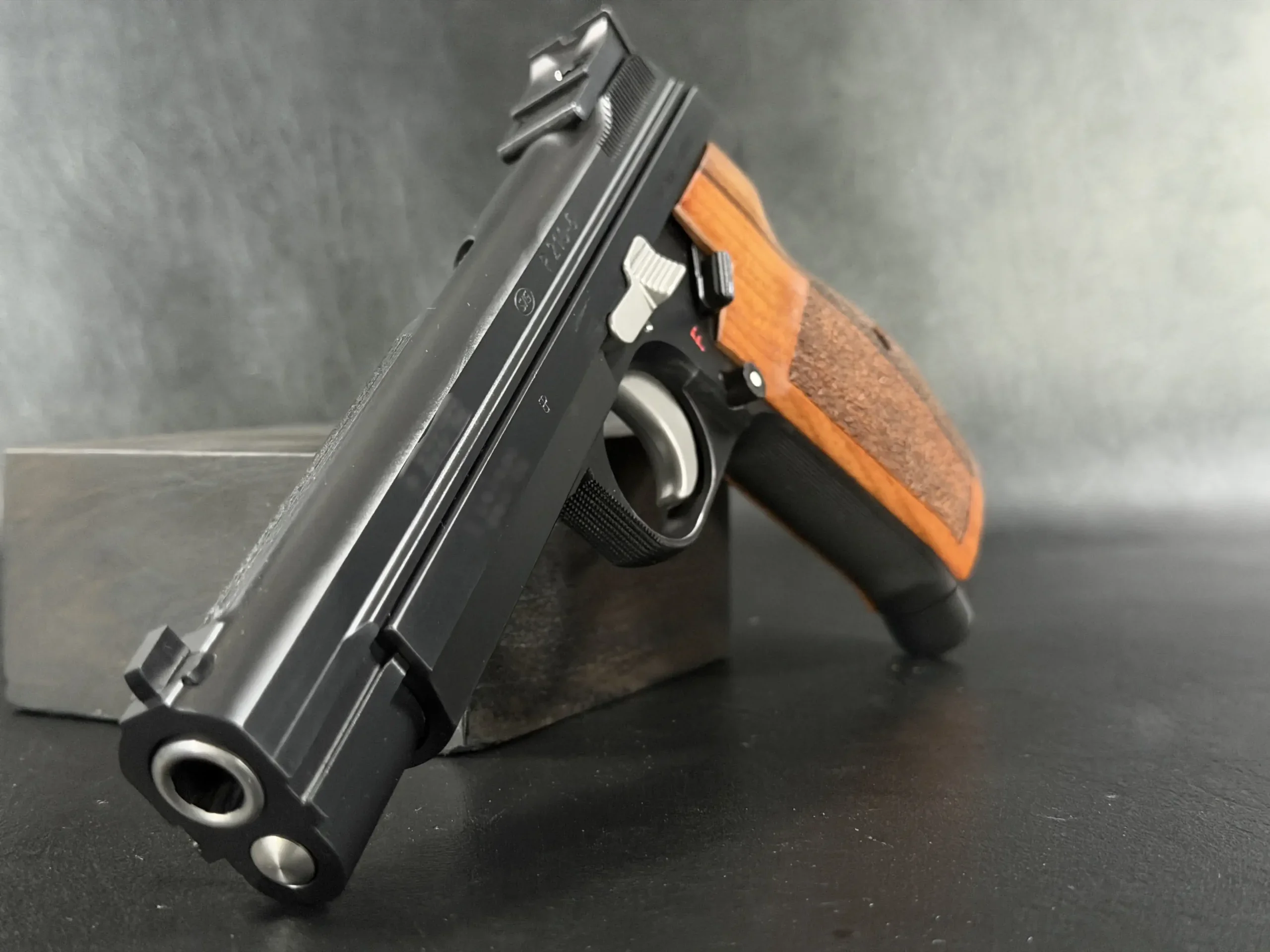 SIG P210-6S Heavy Frame Target Pistol photo 4