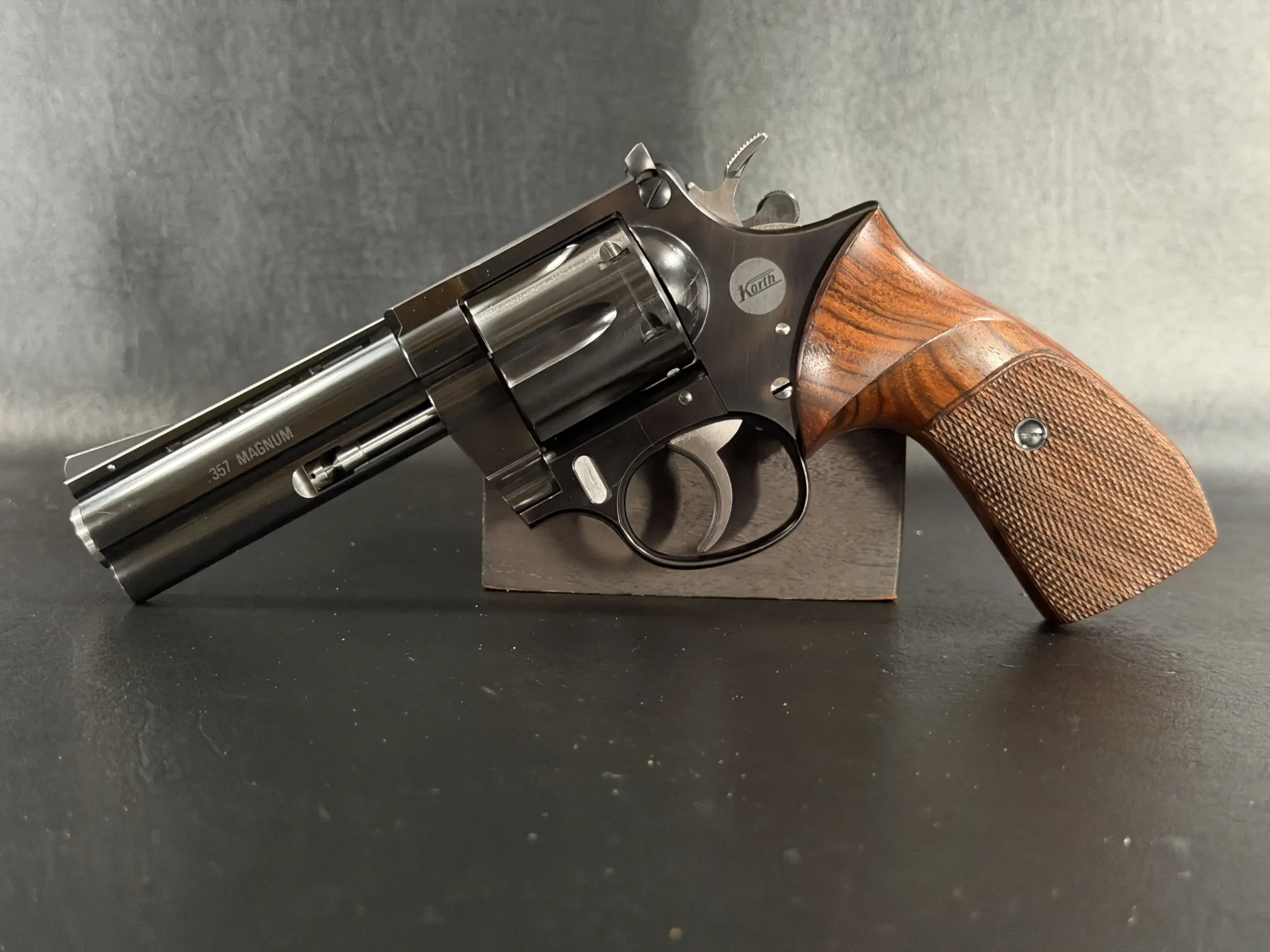 Korth Ratzeburg Combat 4 Inch .357 Magnum / 9mm Dual Cylinder photo 6