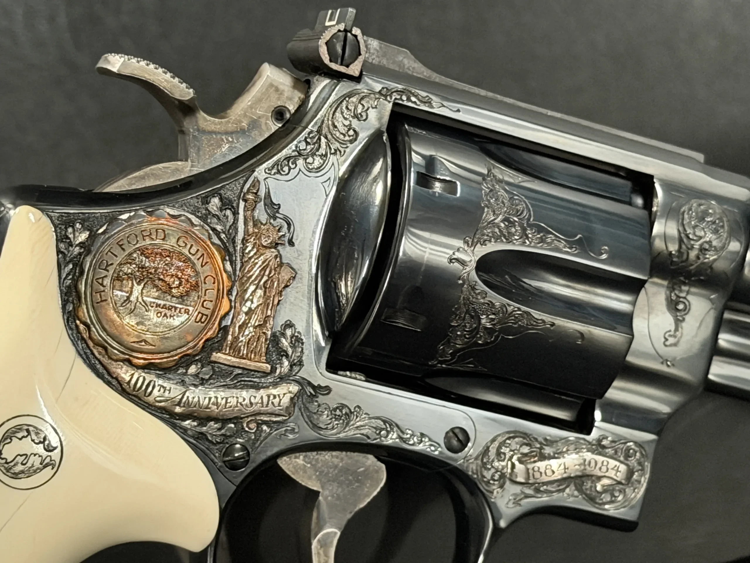 Smith & Wesson Model 29 Engraved Hartford Gun Club 100th Anniversary photo 4