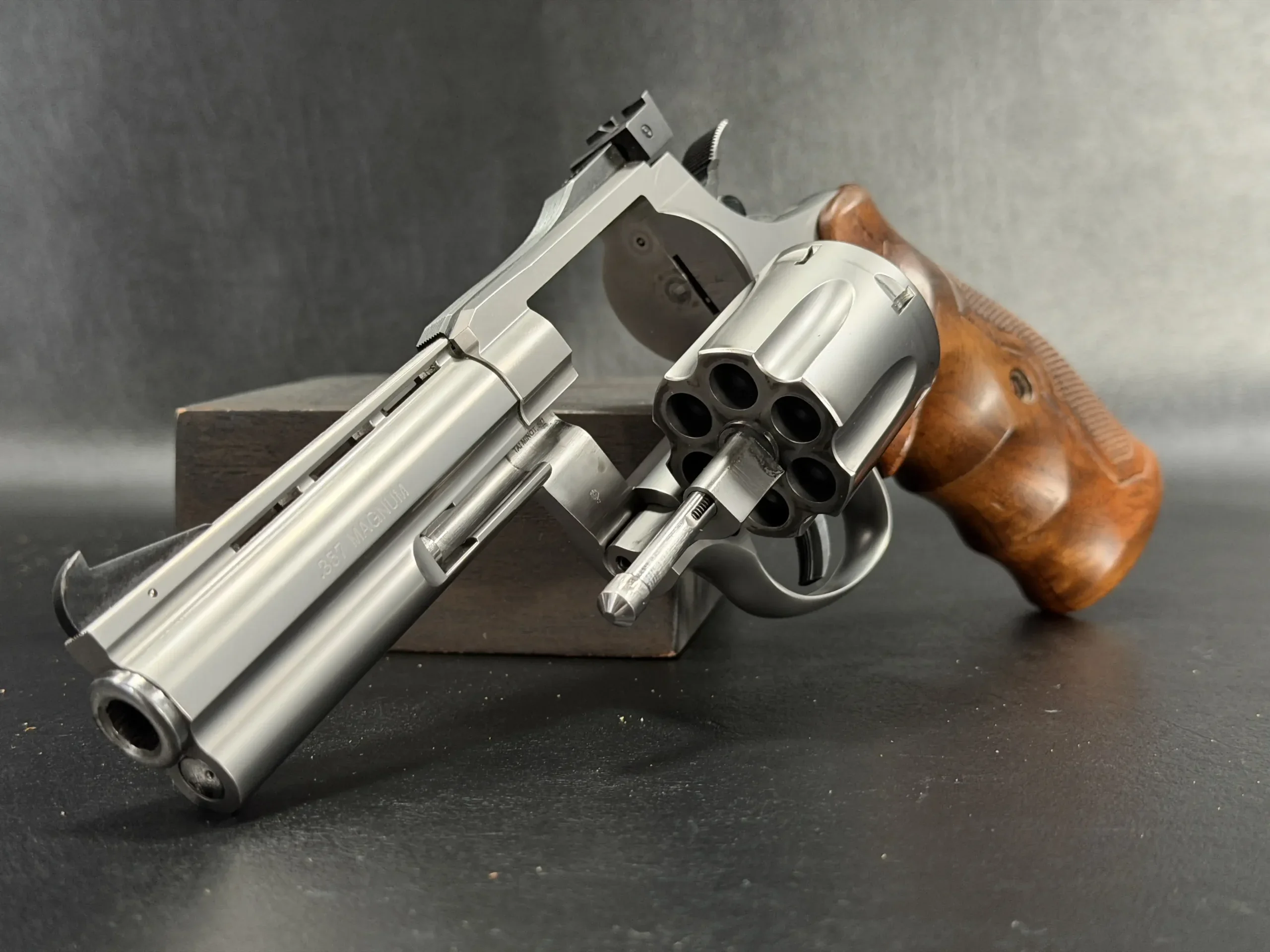 Korth Ratzeburg Combat Stainless .357 Magnum 4 Inch photo 8