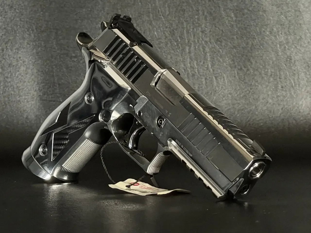 SIG Sauer P226 X-Short Chrome & Carbon photo 8