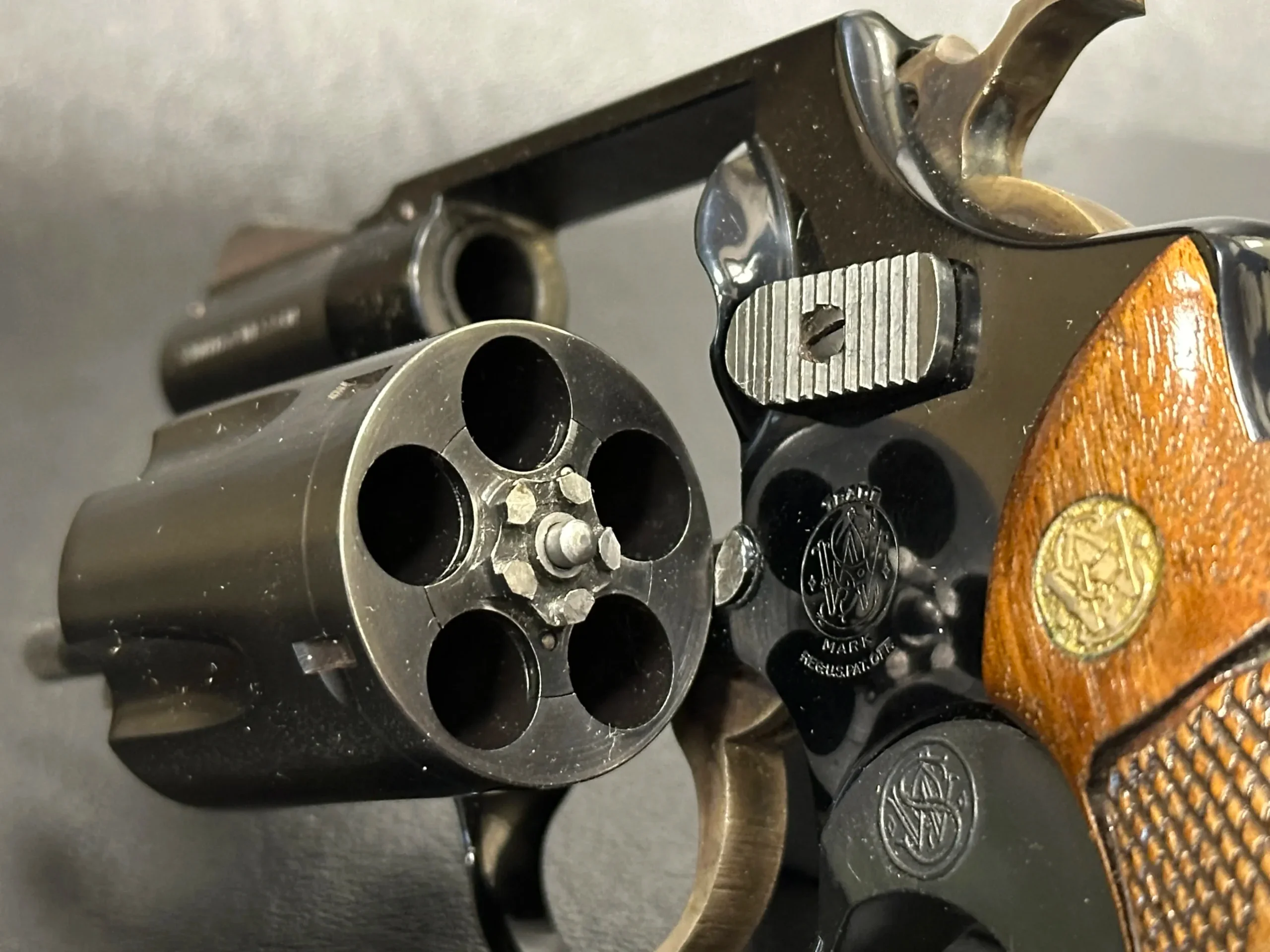 Smith & Wesson Model 37 Airweight Chiefs Special photo 8