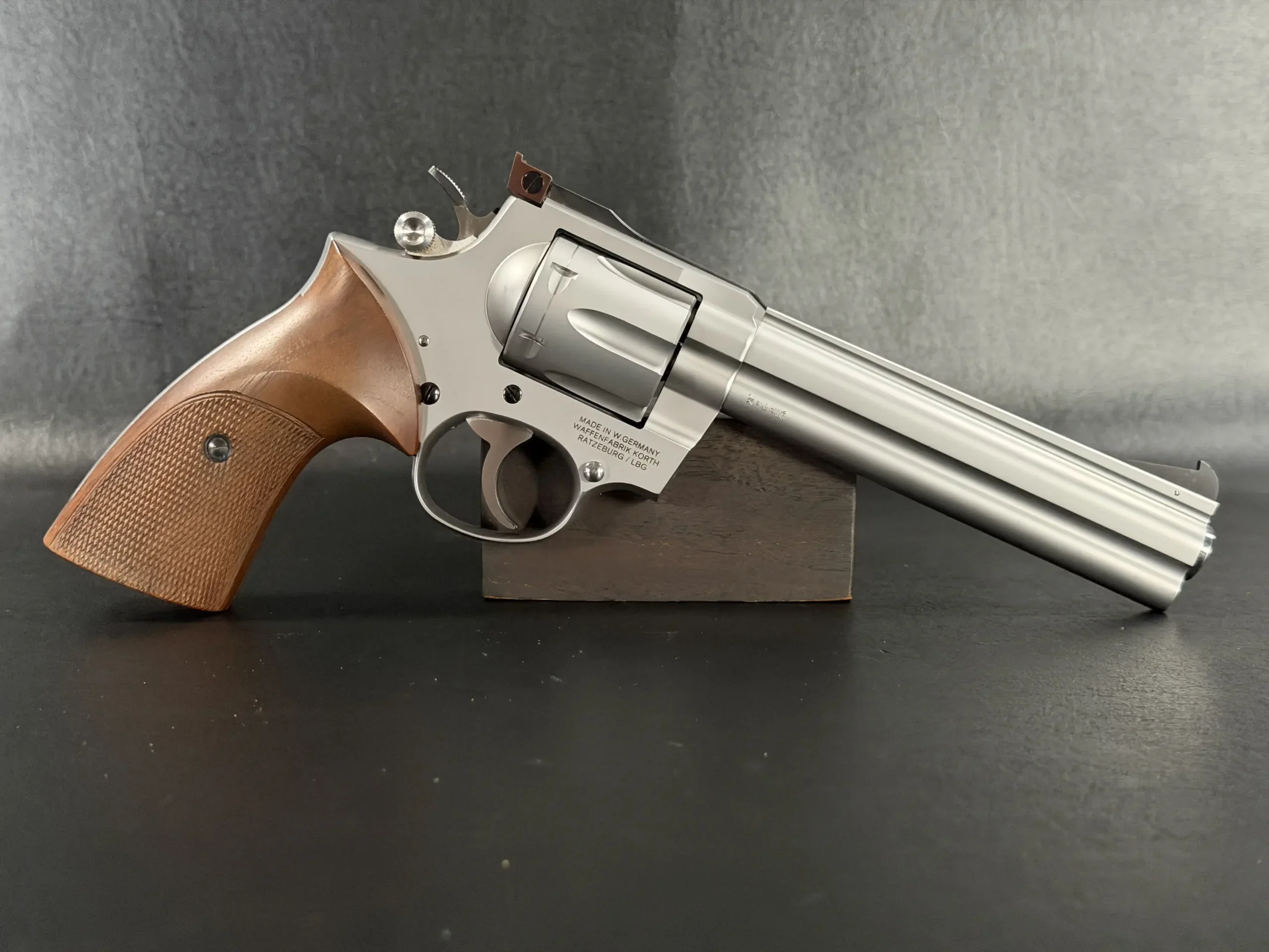 Korth Ratzeburg Combat .357 Magnum 6" Stainless photo 4