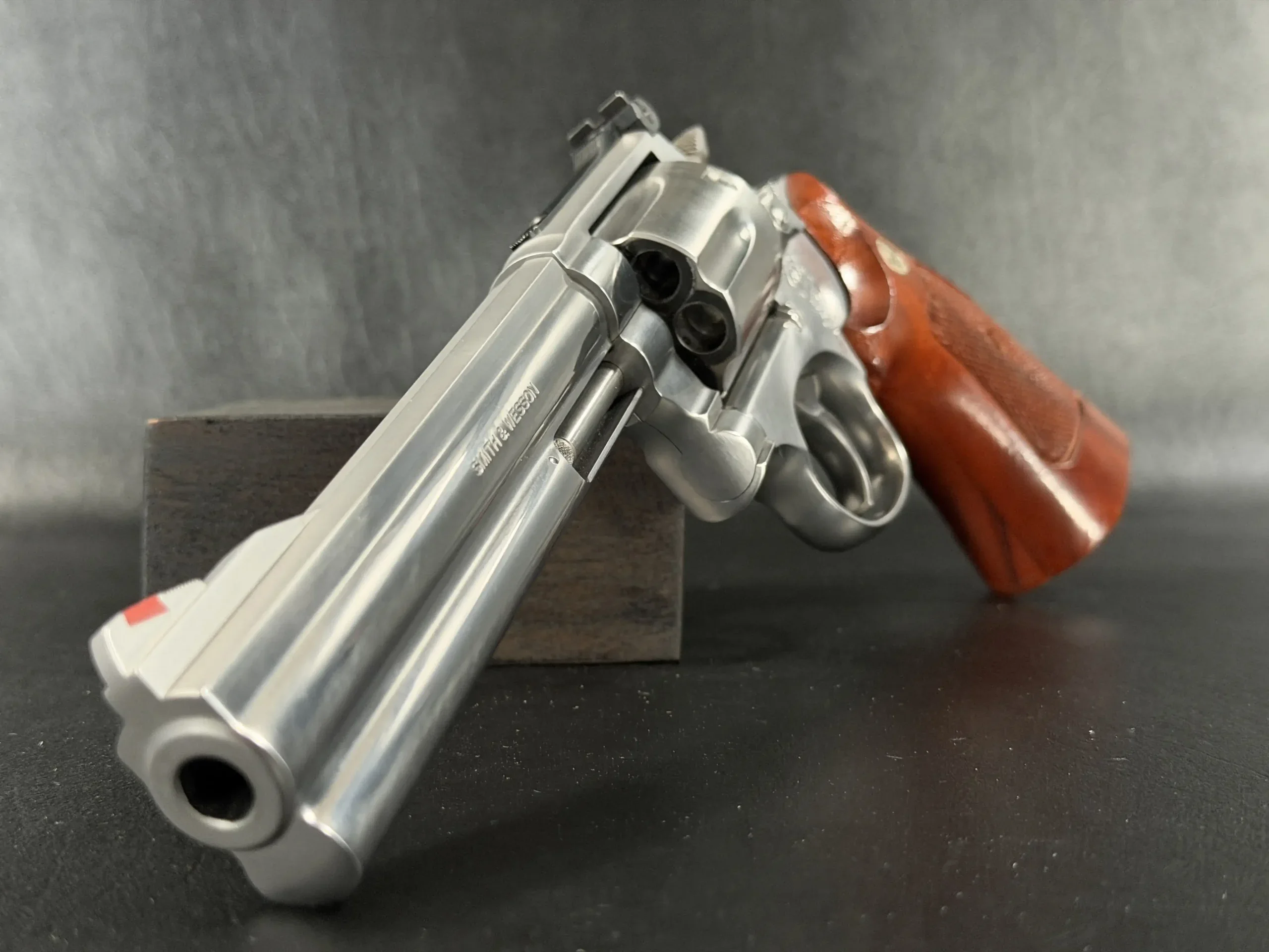 Smith & Wesson 686-4 Stainless photo 9